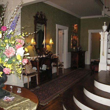 Belle Oaks Inn Gonzales Exteriör bild
