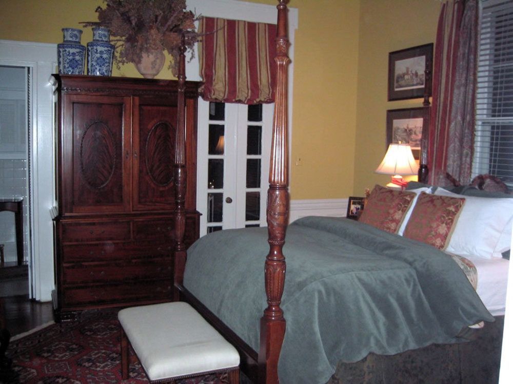 Belle Oaks Inn Gonzales Exteriör bild